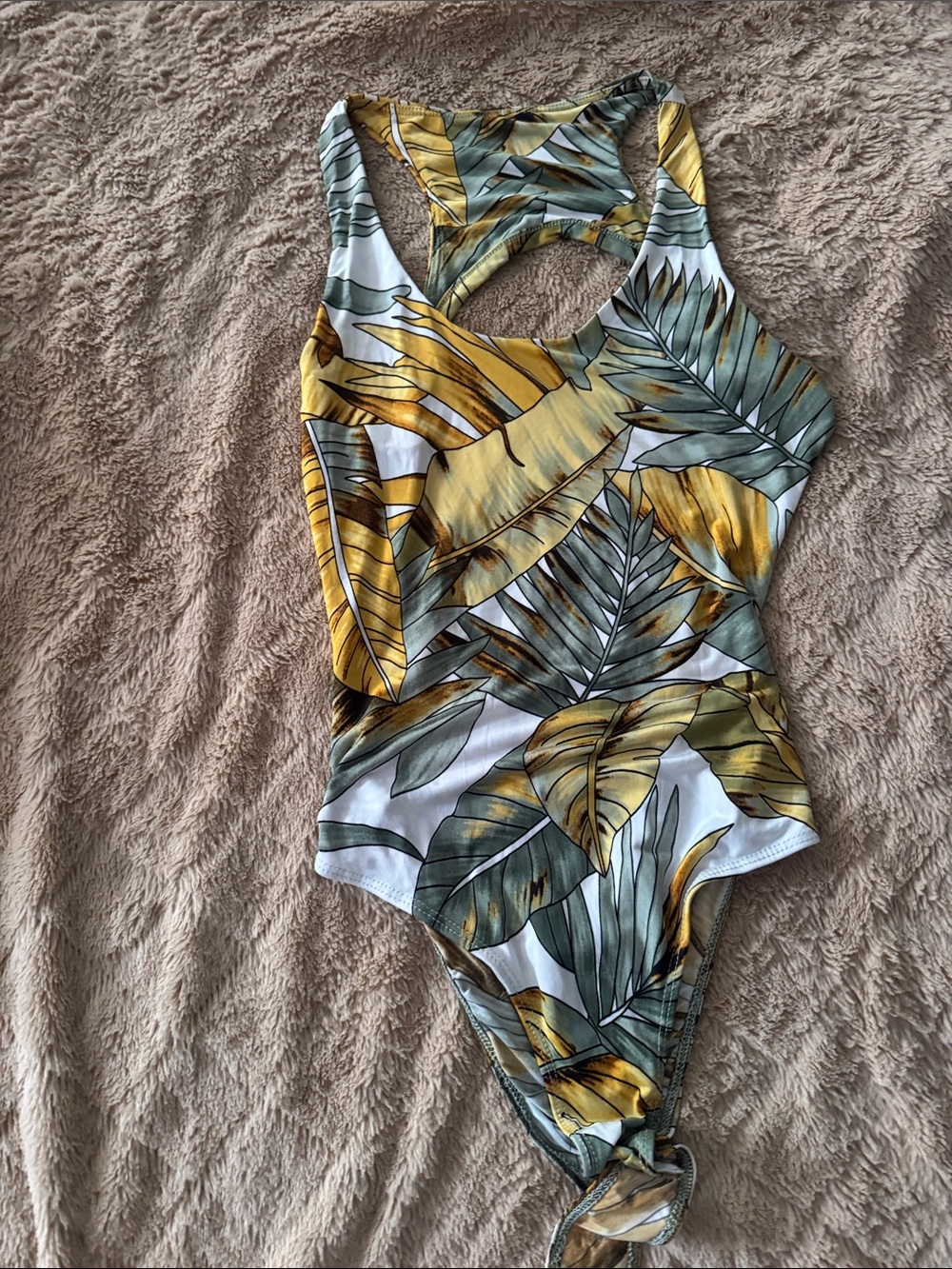 Fashion Nova Yellow & Green Tropical Leaf Bodysuit